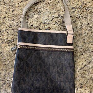 Michael Kors cross body
